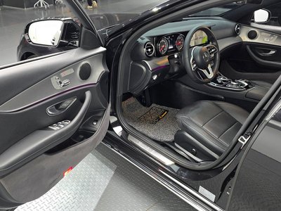 MERCEDES-BENZ E-CLASS - 10