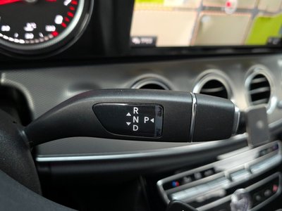 MERCEDES-BENZ E-CLASS - 9