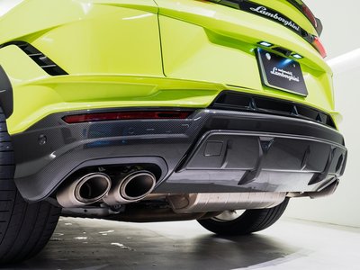 LAMBORGHINI URUS - 10