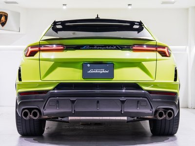LAMBORGHINI URUS - 9