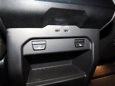 صورة مصغرة 13 لـ 2025 BMW 5 SERIES