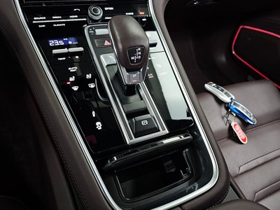 PORSCHE PANAMERA - 9