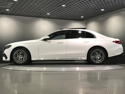 MERCEDES-BENZ E-CLASS - 9