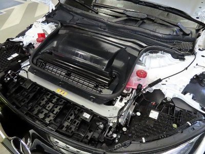 MERCEDES-BENZ EQE - 4