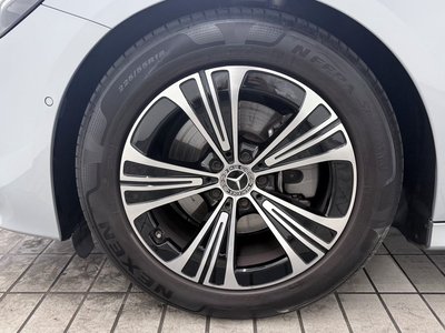 صورة 6 لـ 2024 Mercedes-BENZ E-CLASS