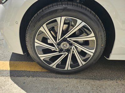 MERCEDES-BENZ E-CLASS - 6