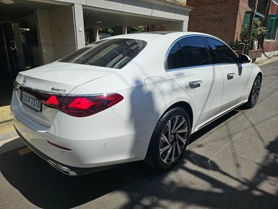 MERCEDES-BENZ E-CLASS - 5