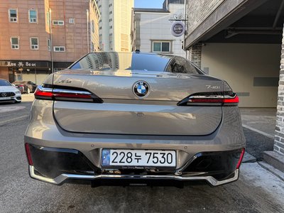 BMW 7 SERIES - 7