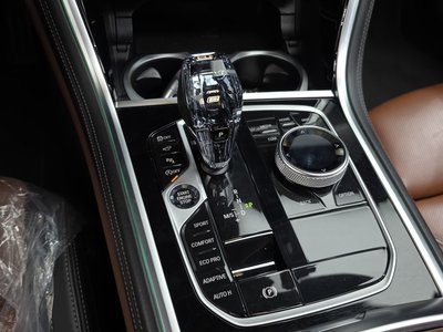 2022 BMW 8 SERIES thumbnail 12