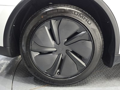 TESLA MODEL Y - 6