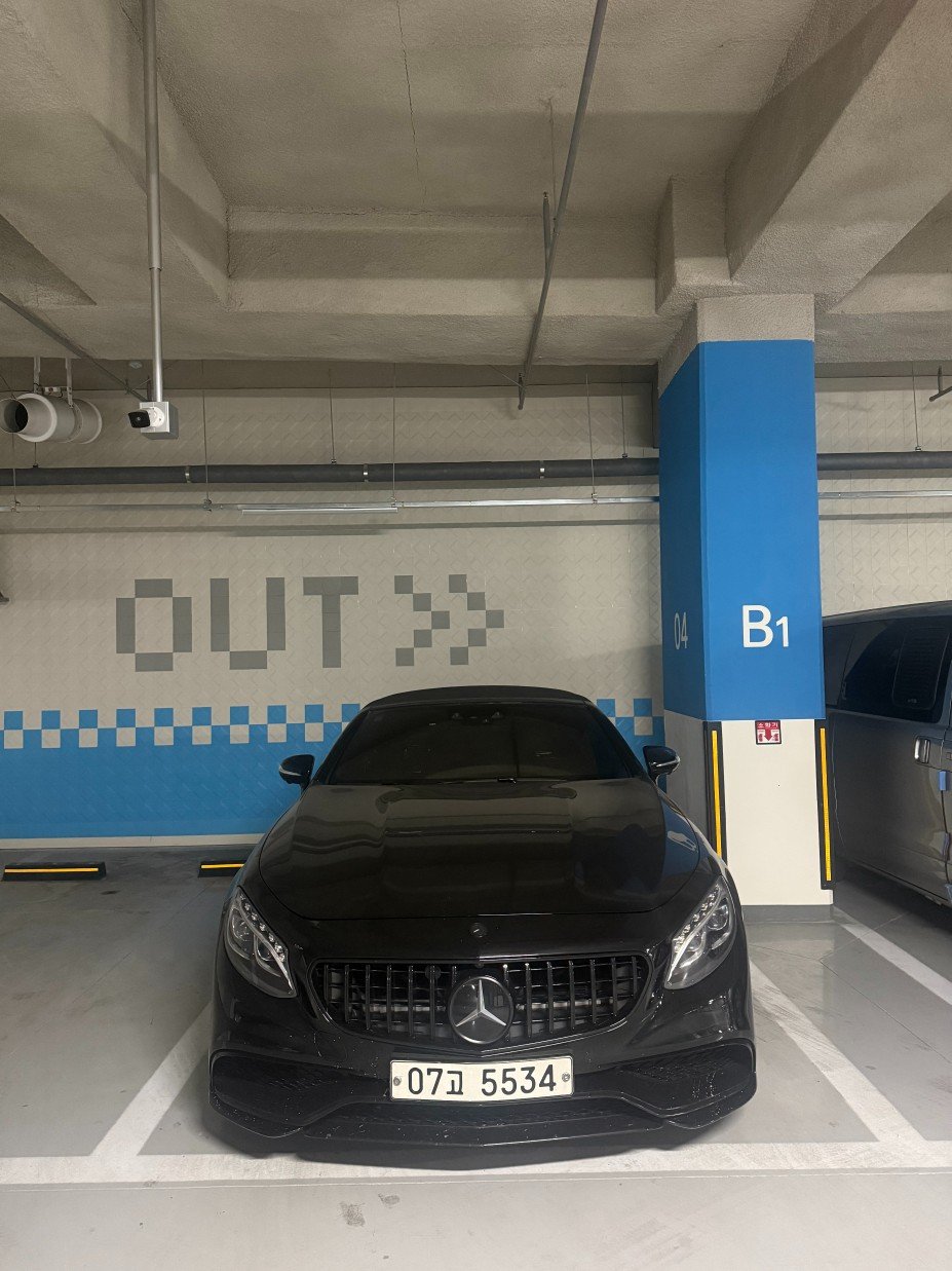 MERCEDES-BENZ S-CLASS - View 1