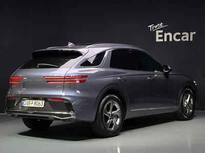 صورة 4 لـ 2024 Genesis GV70