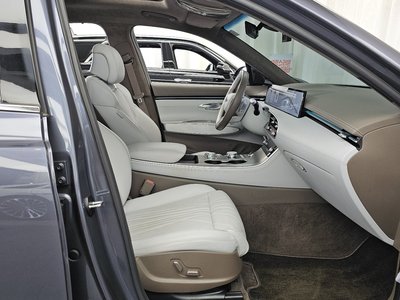 صورة مصغرة 11 لـ 2024 Genesis GV70