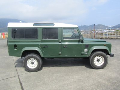 LAND ROVER DEFENDER - 5