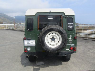LAND ROVER DEFENDER - 7