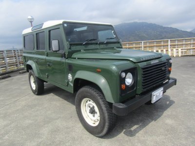LAND ROVER DEFENDER - 1