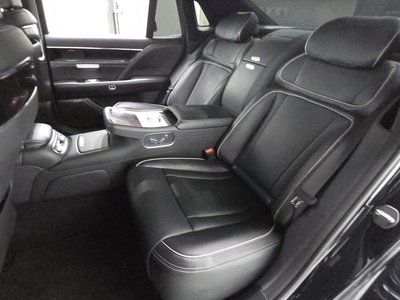 2022 Genesis G90 (RS4) thumbnail 16
