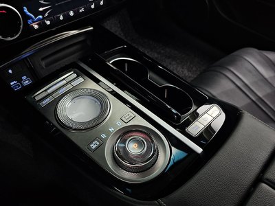 GENESIS G80 (RG3) - 9
