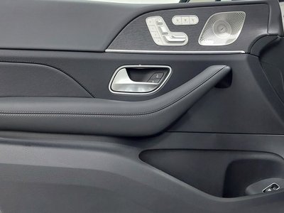 2025 Mercedes-BENZ GLE — миниатюра 15