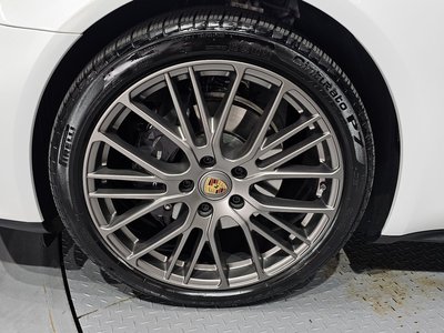 PORSCHE PANAMERA - 6