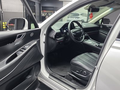صورة 10 لـ 2022 Genesis GV80