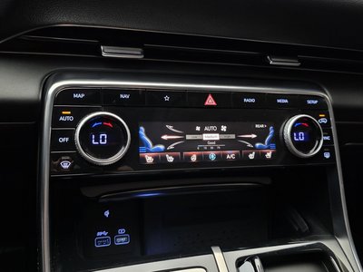 2022 Genesis GV80 — миниатюра 18