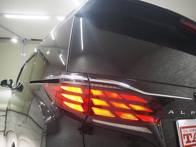 2024 Toyota ALPHARD — миниатюра 17