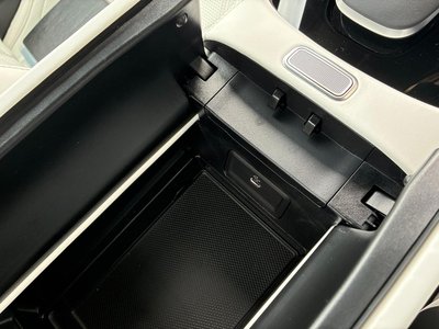 2025 Mercedes-BENZ GT AMG 缩略图 47