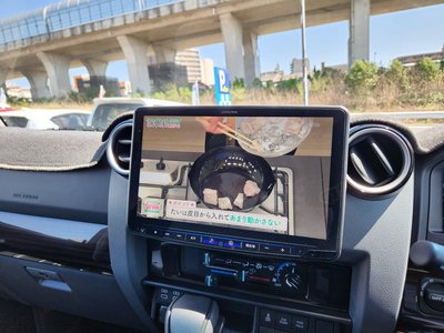 TOYOTA LAND CRUISER 70 - 3