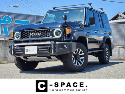 TOYOTA LAND CRUISER 70 - 1