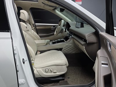2023 Genesis GV80 — миниатюра 11