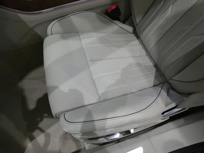 صورة مصغرة 38 لـ 2022 AUDI A8
