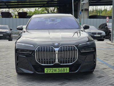 BMW 7 SERIES - 2
