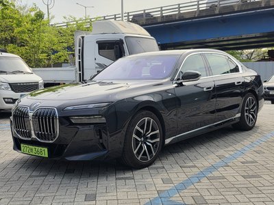 BMW 7 SERIES - 1