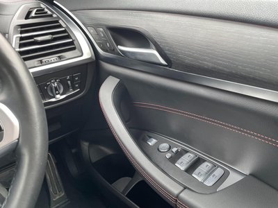 صورة مصغرة 31 لـ 2022 BMW X4
