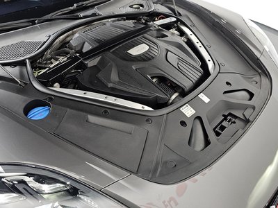 PORSCHE PANAMERA - 7