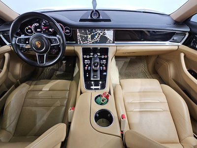 PORSCHE PANAMERA - 5