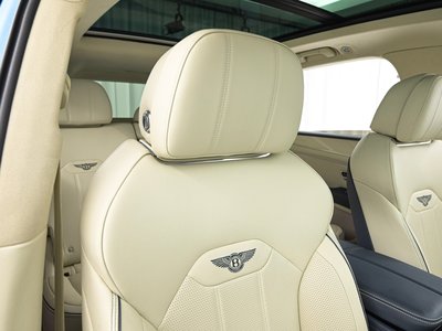 BENTLEY BENTAYGA - 10