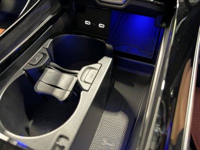 2025 MERCEDES-BENZ C-CLASS thumbnail 38