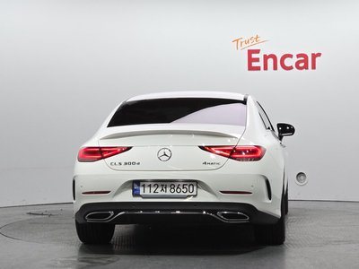 MERCEDES-BENZ CLS - 4