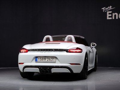 PORSCHE 718 - 3