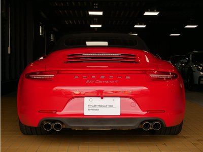 PORSCHE 911 CABRIOLET - 4