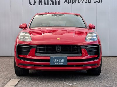 PORSCHE MACAN - 8