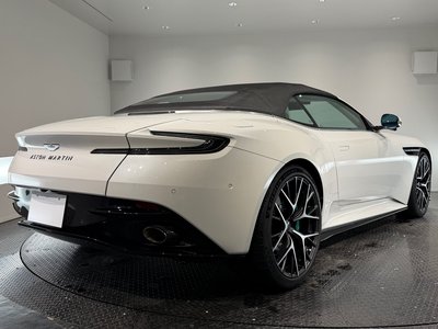 ASTON MARTIN DB12 VOLANTE - 7