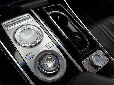 2020 Genesis GV80 — миниатюра 12
