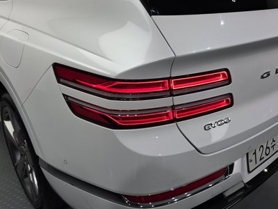 صورة 10 لـ 2020 Genesis GV80