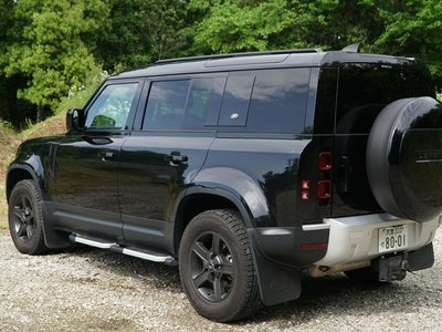 LAND ROVER DEFENDER - 8
