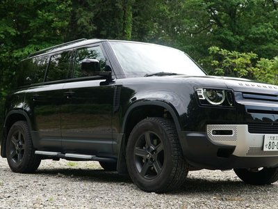 LAND ROVER DEFENDER - 4