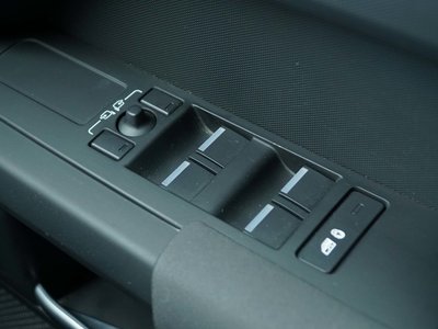 2022 LAND Rover DEFENDER — миниатюра 120