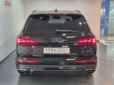 صورة 3 لـ 2026 AUDI Q7